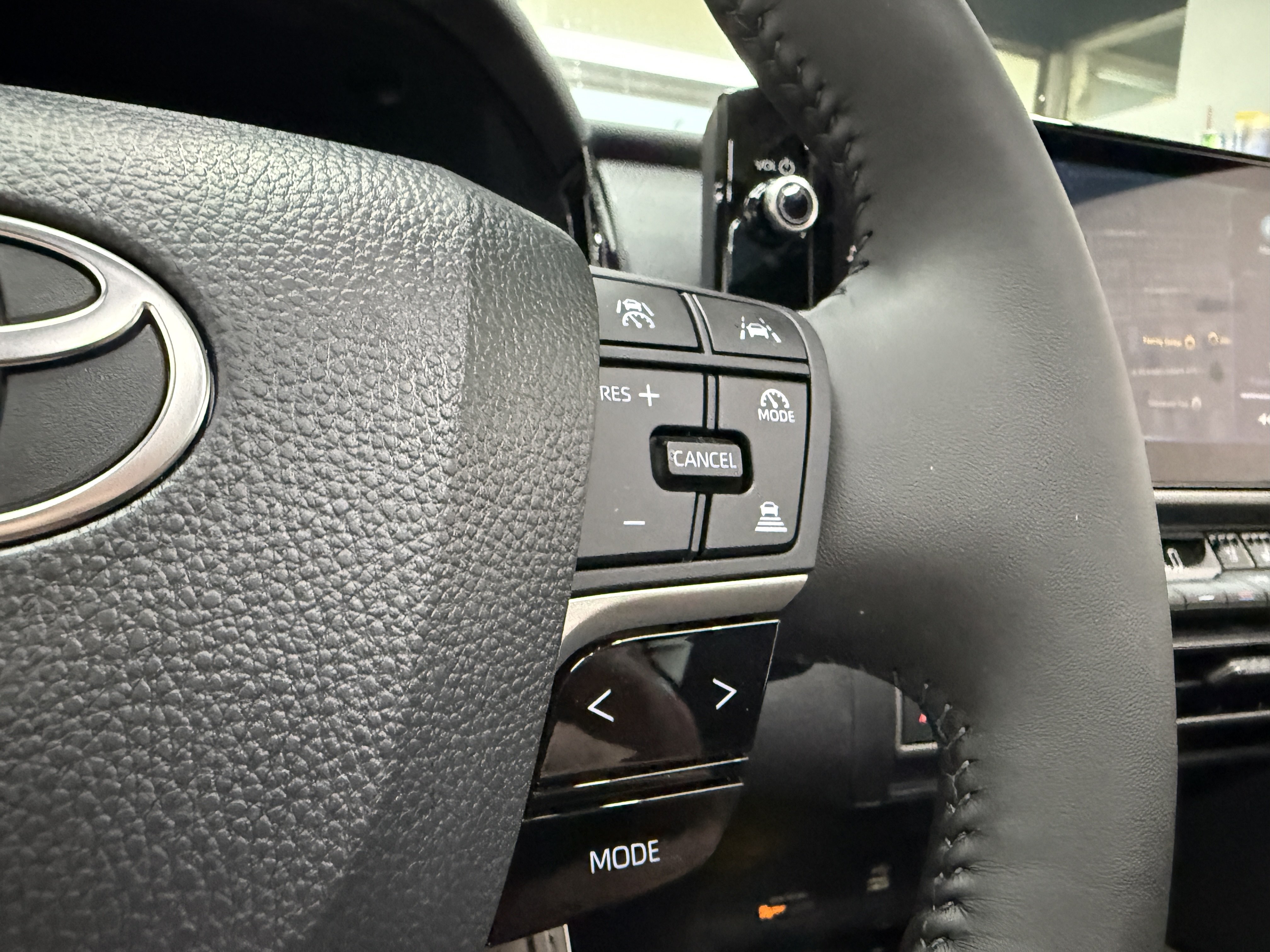 Used 2026 Toyota Camry XSE AWD/4WD image 14