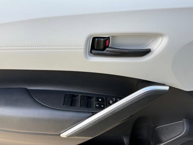 Used 2022 Toyota Corolla Cross L FWD image 15