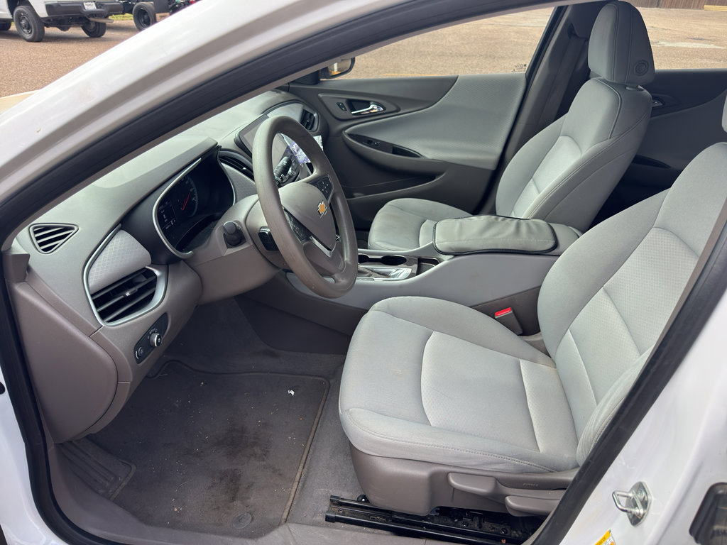 Used 2019 Chevrolet Malibu LS w/ LPO, Convenience Package 1 image 8