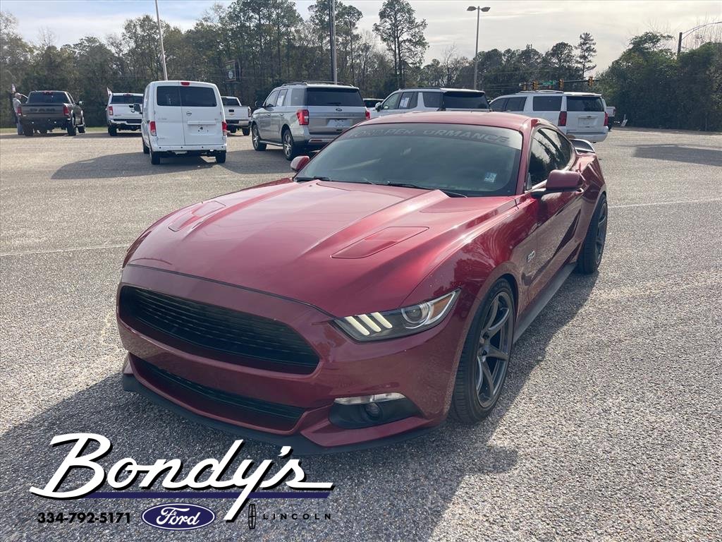 Used 2017 Ford Mustang GT image 3