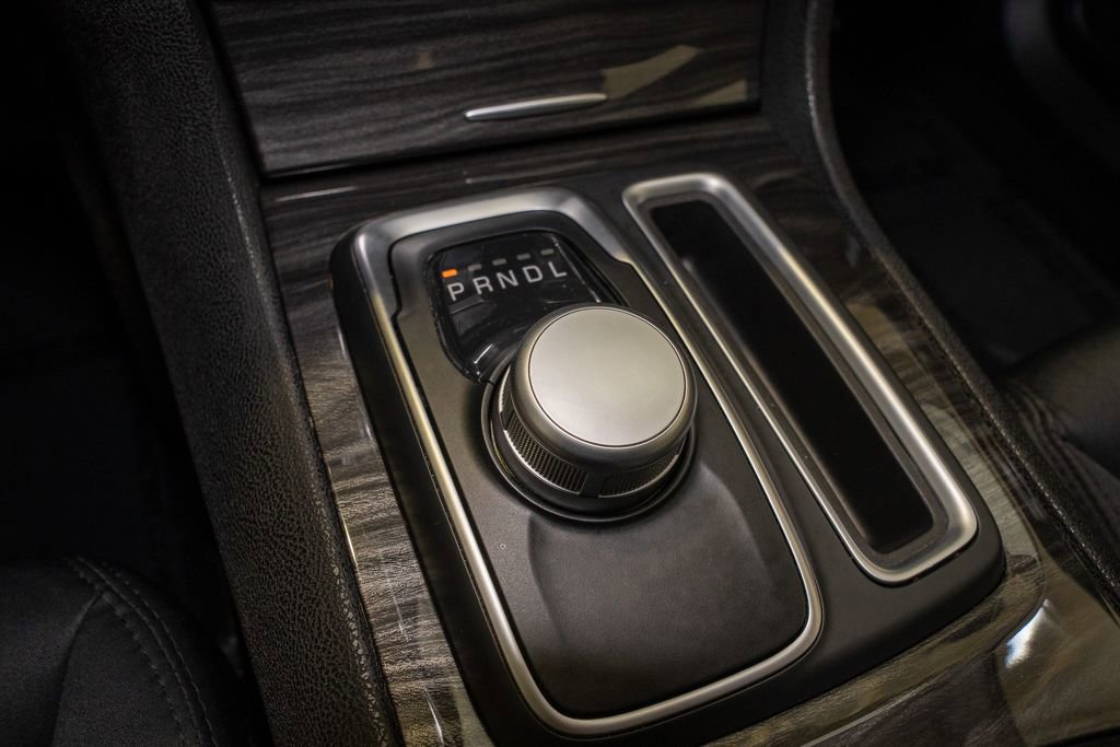 Used 2021 Chrysler 300 Touring w/ Sport Appearance Package image 14