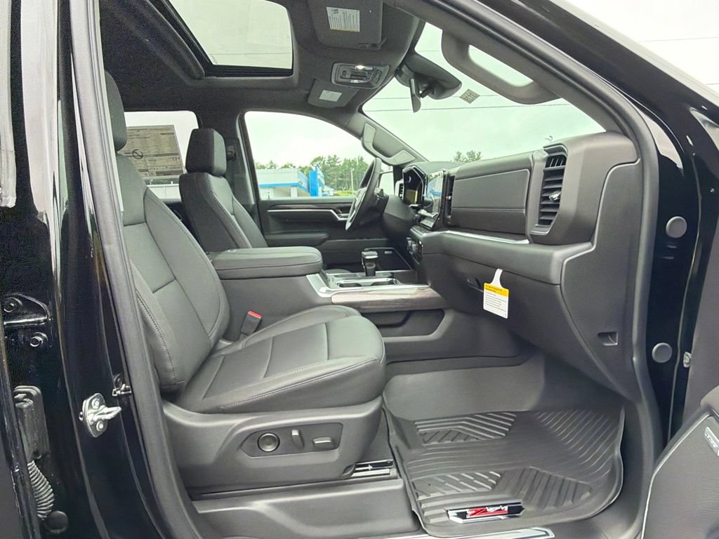 New 2026 Chevrolet Silverado 1500 LTZ w/ LTZ Premium Package AWD/4WD image 35