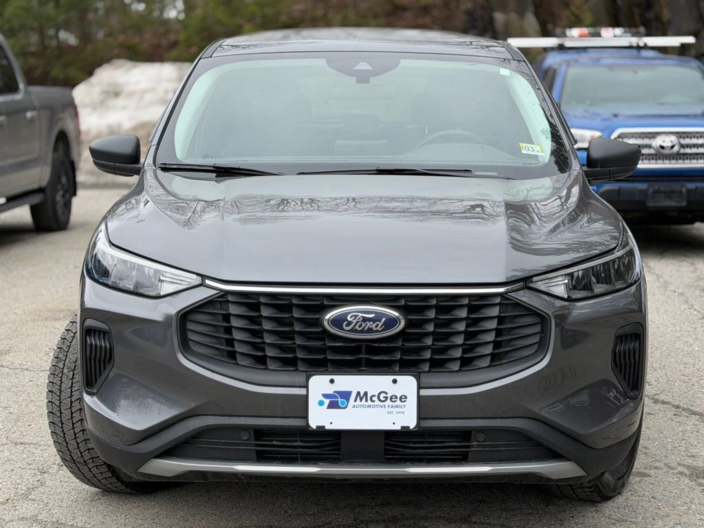Used 2023 Ford Escape Active image 2