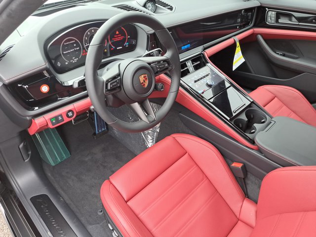 New 2026 Porsche Panamera GTS image 4