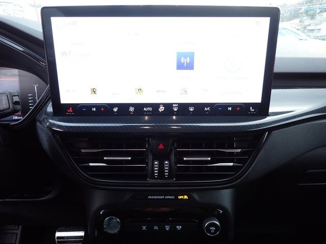 Used 2024 Ford Escape ST-Line w/ Tech Pack #1 image 28