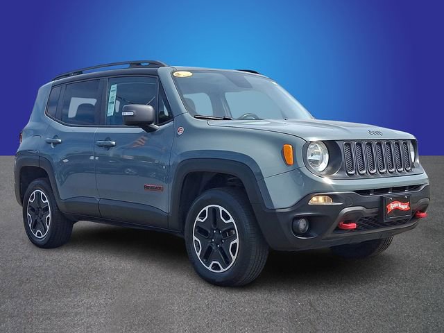 Used 2017 Jeep Renegade Trailhawk w/ Cold Weather Group II image 3