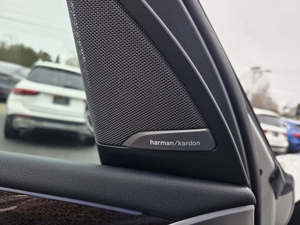 Used 2021 BMW X3 xDrive30e w/ Executive Package image 28