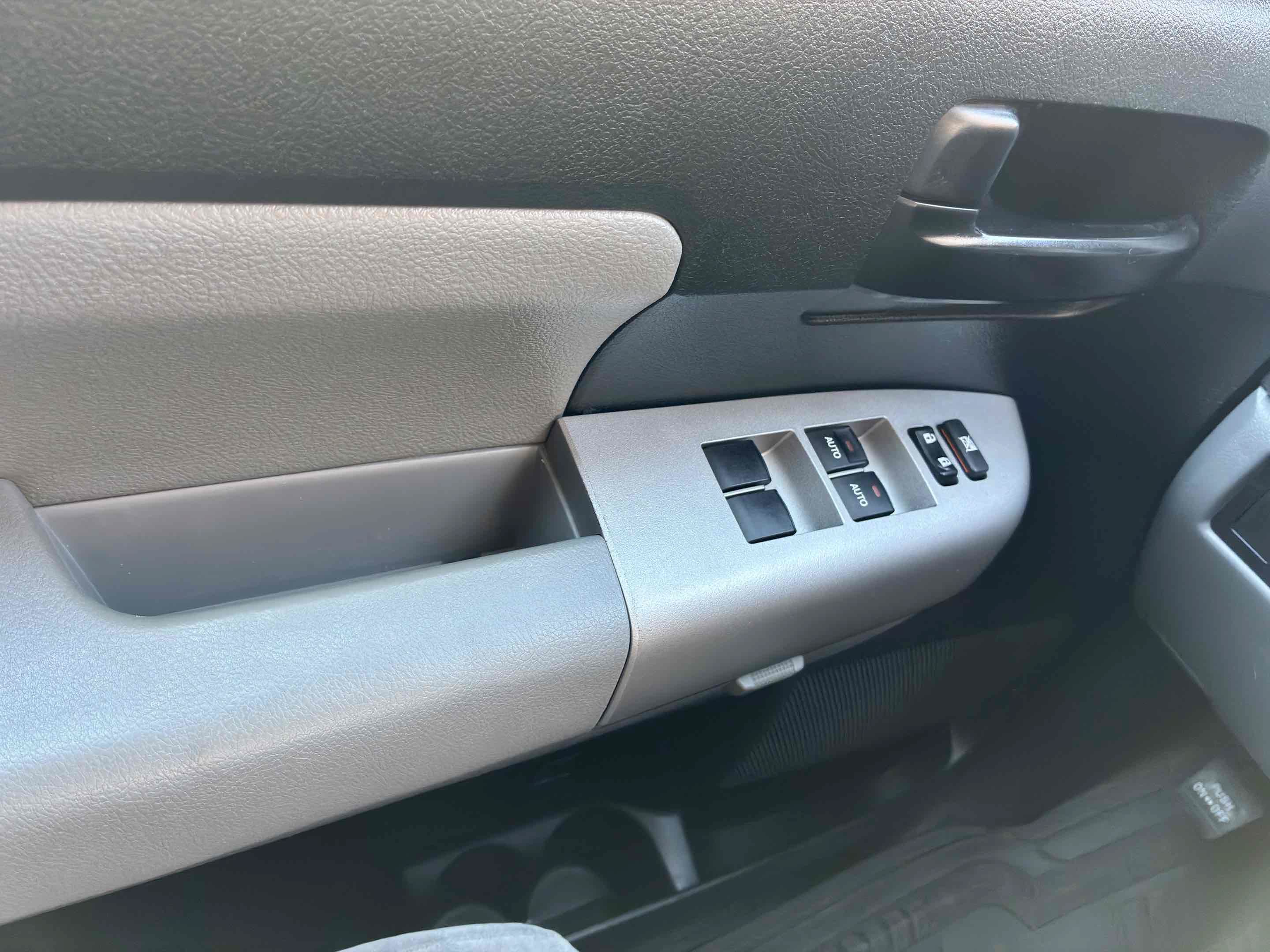 Used 2008 Toyota Sequoia SR5 RWD image 24