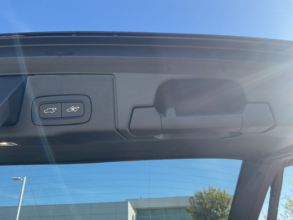 New 2027 Volvo XC60 T8 Plus AWD/4WD image 10