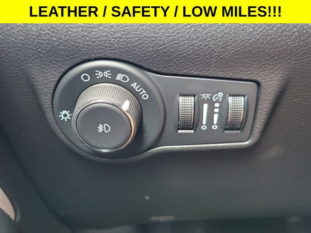 Used 2025 Jeep Compass Limited AWD/4WD image 12