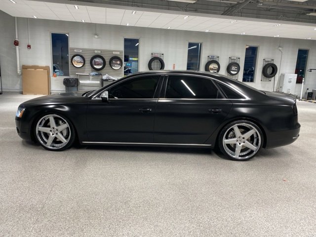 Used 2012 Audi A8 L 4.2 image 10