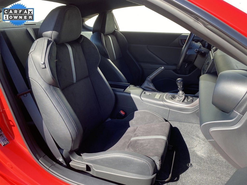 Used 2024 Toyota GR86 Premium image 12