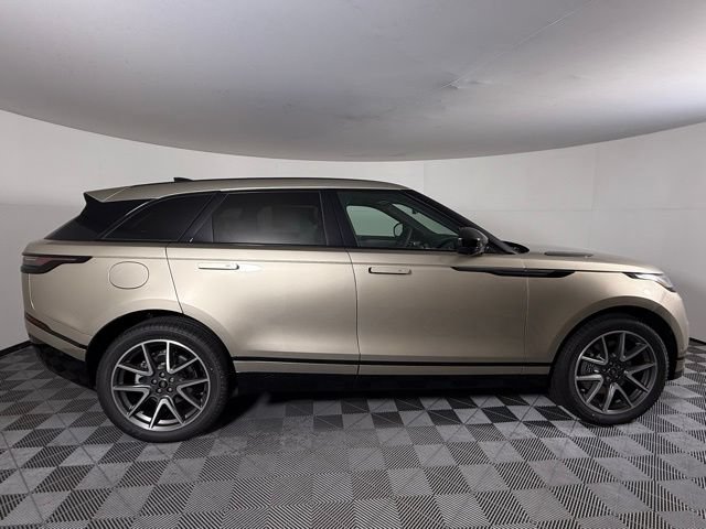 Certified 2026 Land Rover Range Rover Velar Dynamic SE AWD/4WD image 9