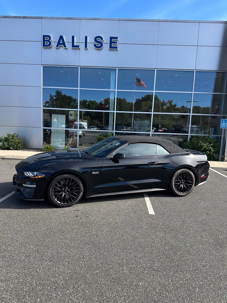 Used 2022 Ford Mustang GT Premium w/ GT Performance Package RWD image 4