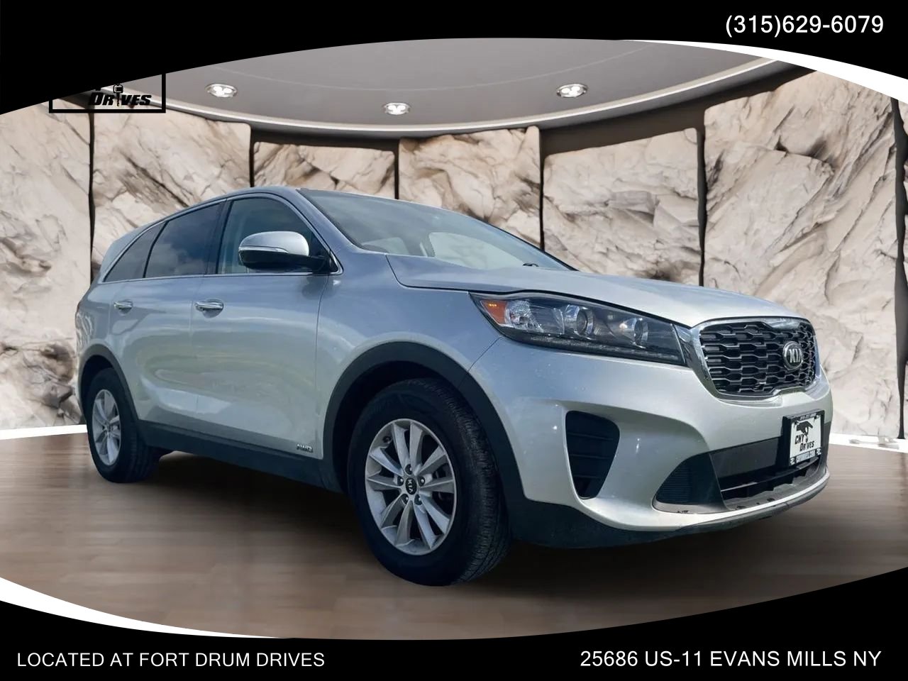 Used 2020 Kia Sorento AWD V6 image 2