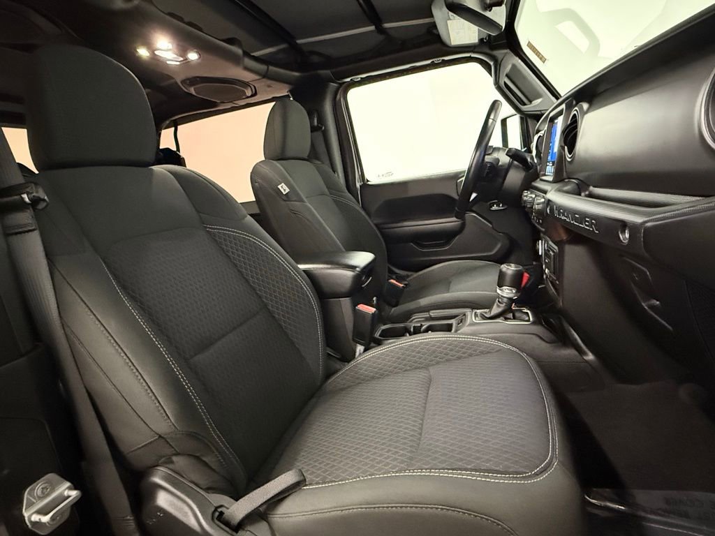 Used 2021 Jeep Wrangler Sport image 15