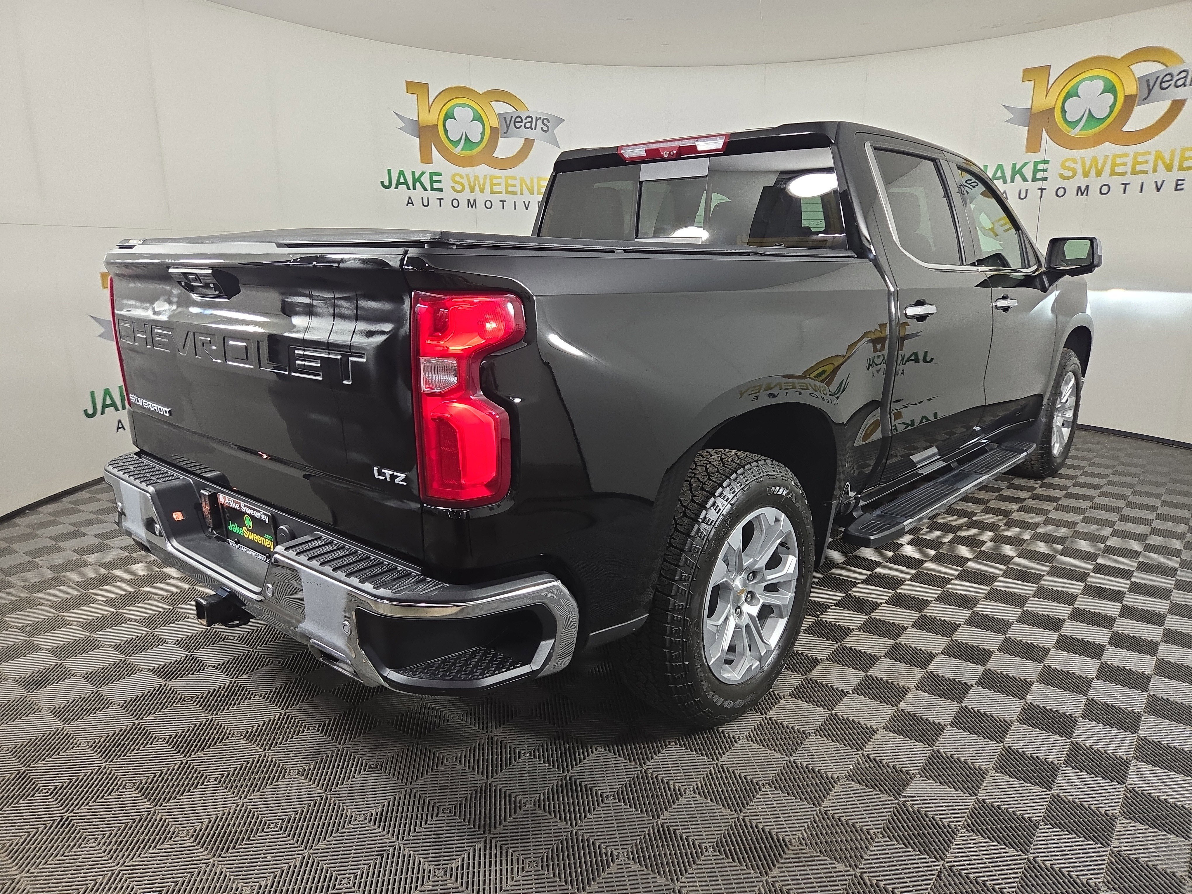 Certified 2025 Chevrolet Silverado 1500 LTZ w/ LTZ Premium Package image 9
