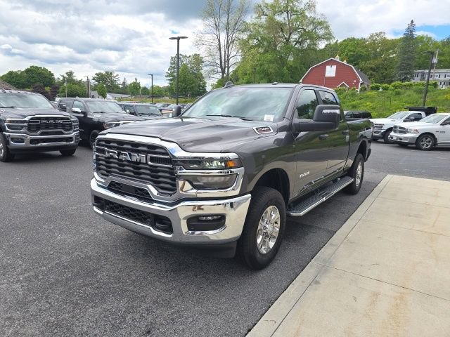 Certified 2025 RAM 2500 Big Horn AWD/4WD image 3