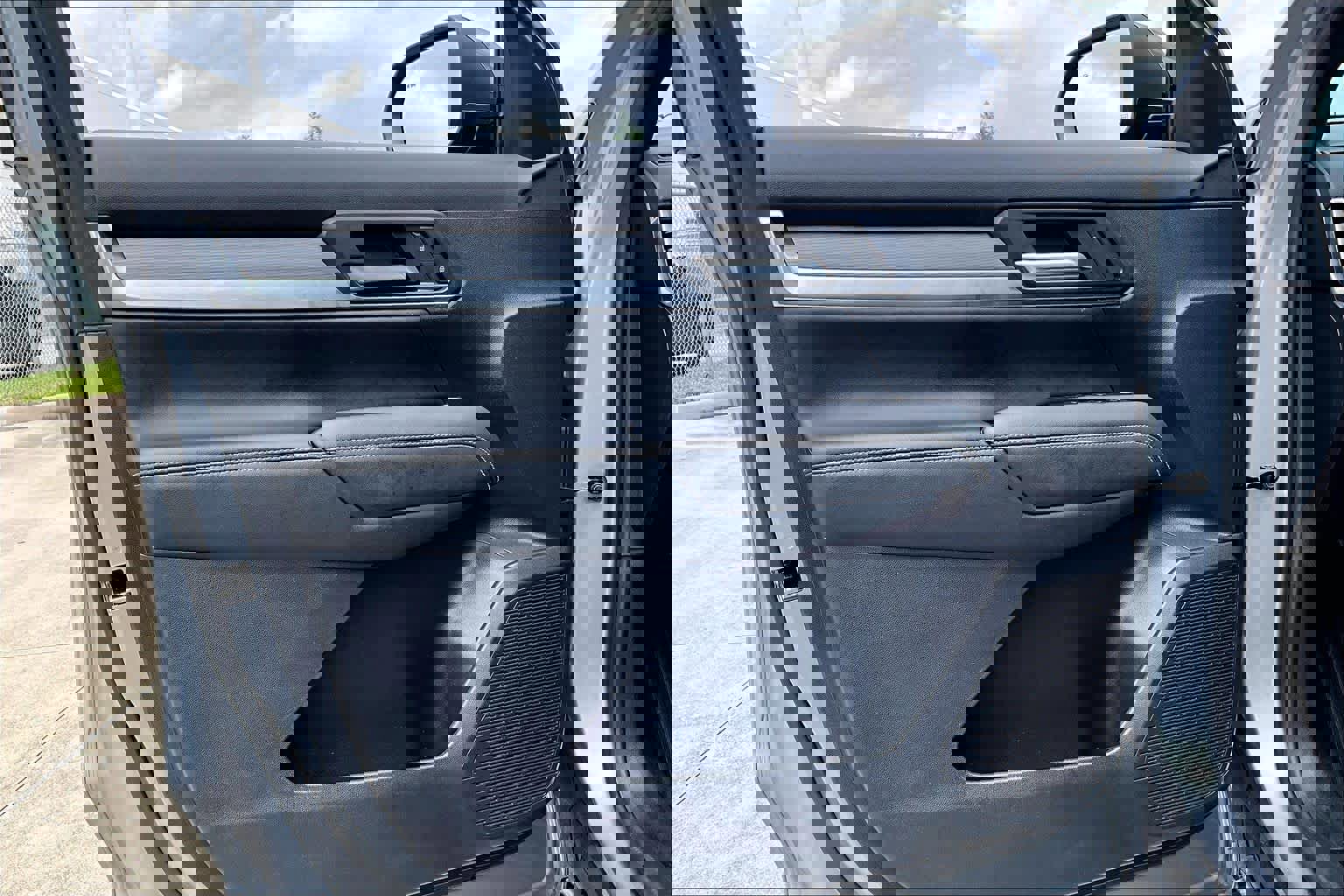 Used 2025 GMC Terrain Elevation image 20