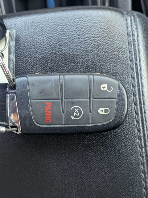 Used 2025 Jeep Compass Limited AWD/4WD image 33