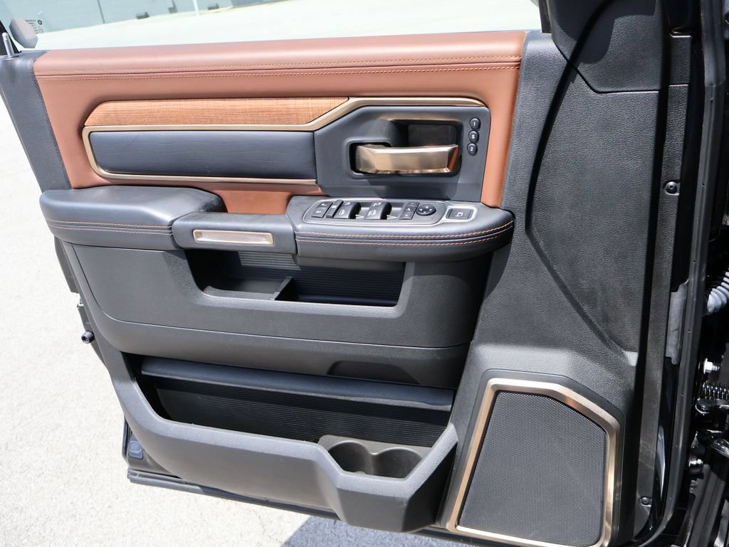 Used 2022 RAM 3500 Limited AWD/4WD image 41