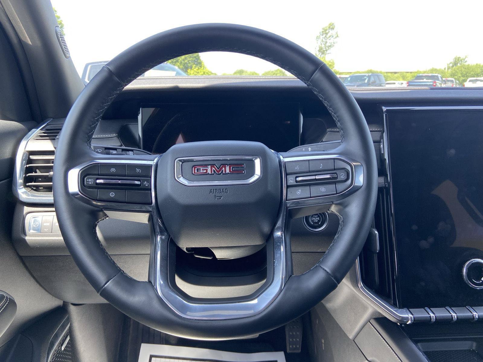 Used 2025 GMC Acadia Elevation AWD/4WD image 27