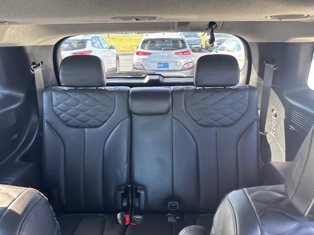Used 2021 Hyundai Palisade Limited image 12