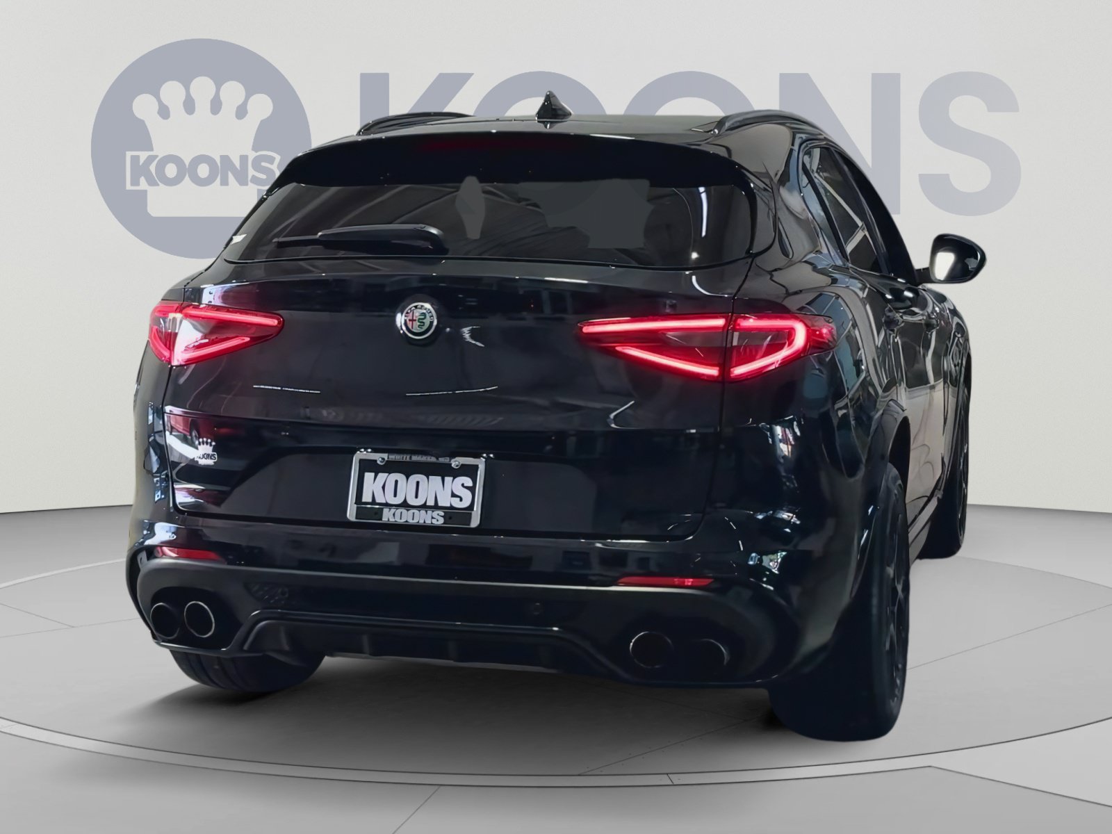 Used 2022 Alfa Romeo Stelvio Quadrifoglio w/ Active Assist Plus Package AWD/4WD image 11