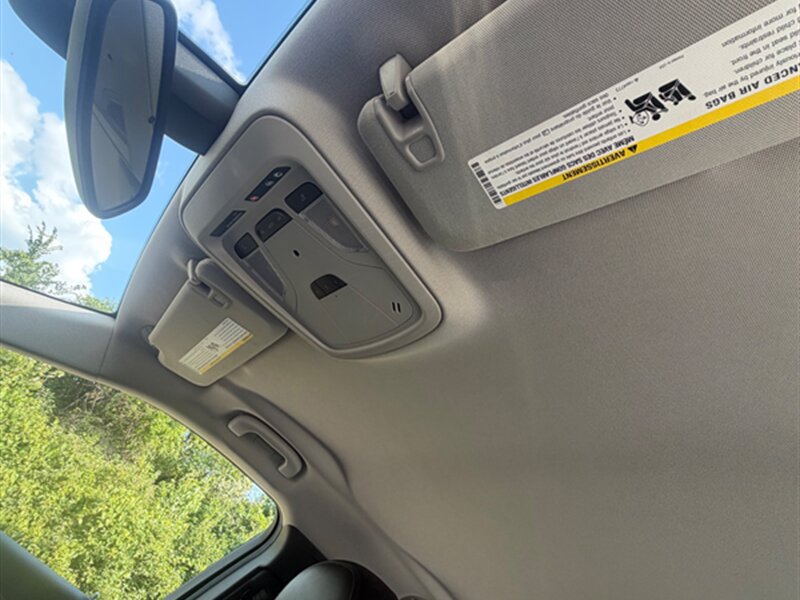 Used 2014 Chevrolet Impala LT w/ Convenience Package FWD image 15