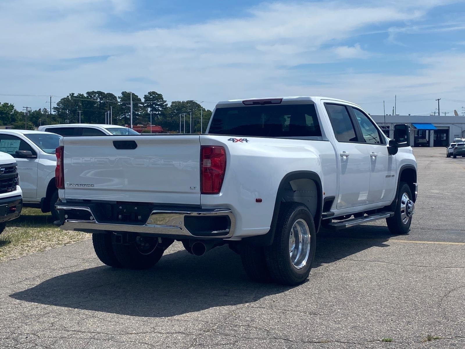 New 2026 Chevrolet Silverado 3500 LT w/ Safety Package AWD/4WD image 3
