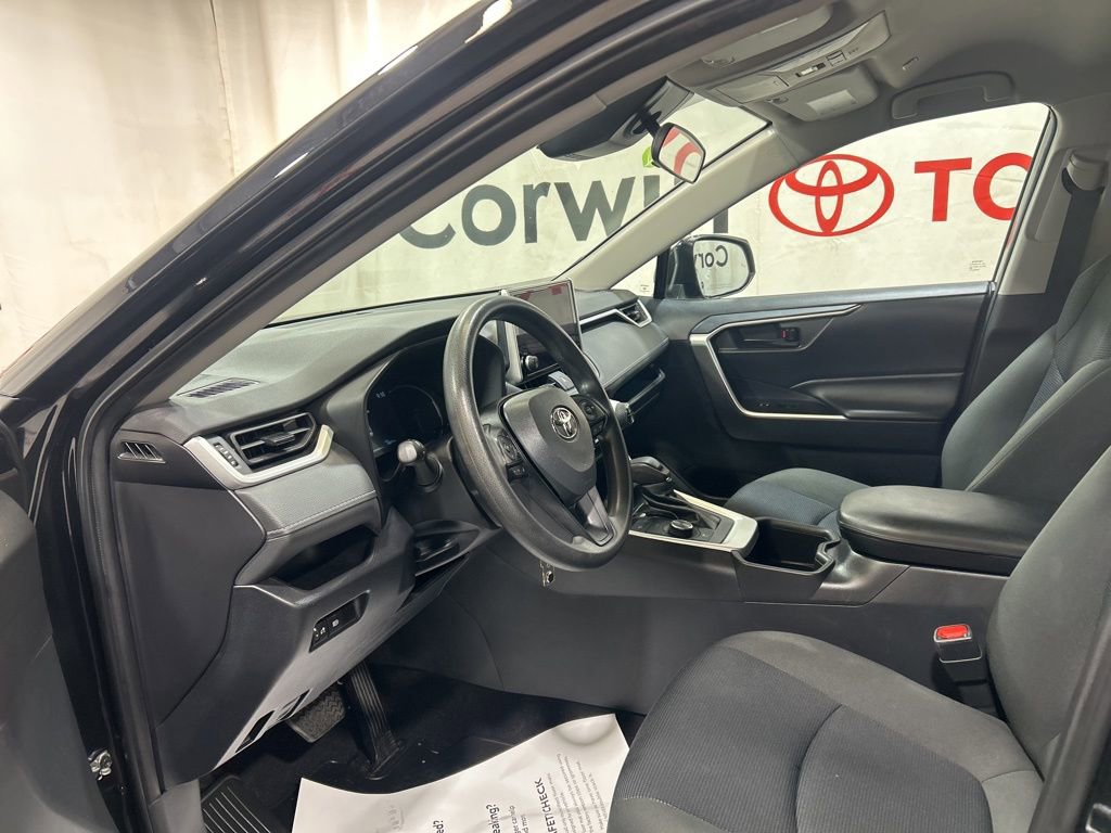 Used 2024 Toyota RAV4 LE AWD/4WD image 20