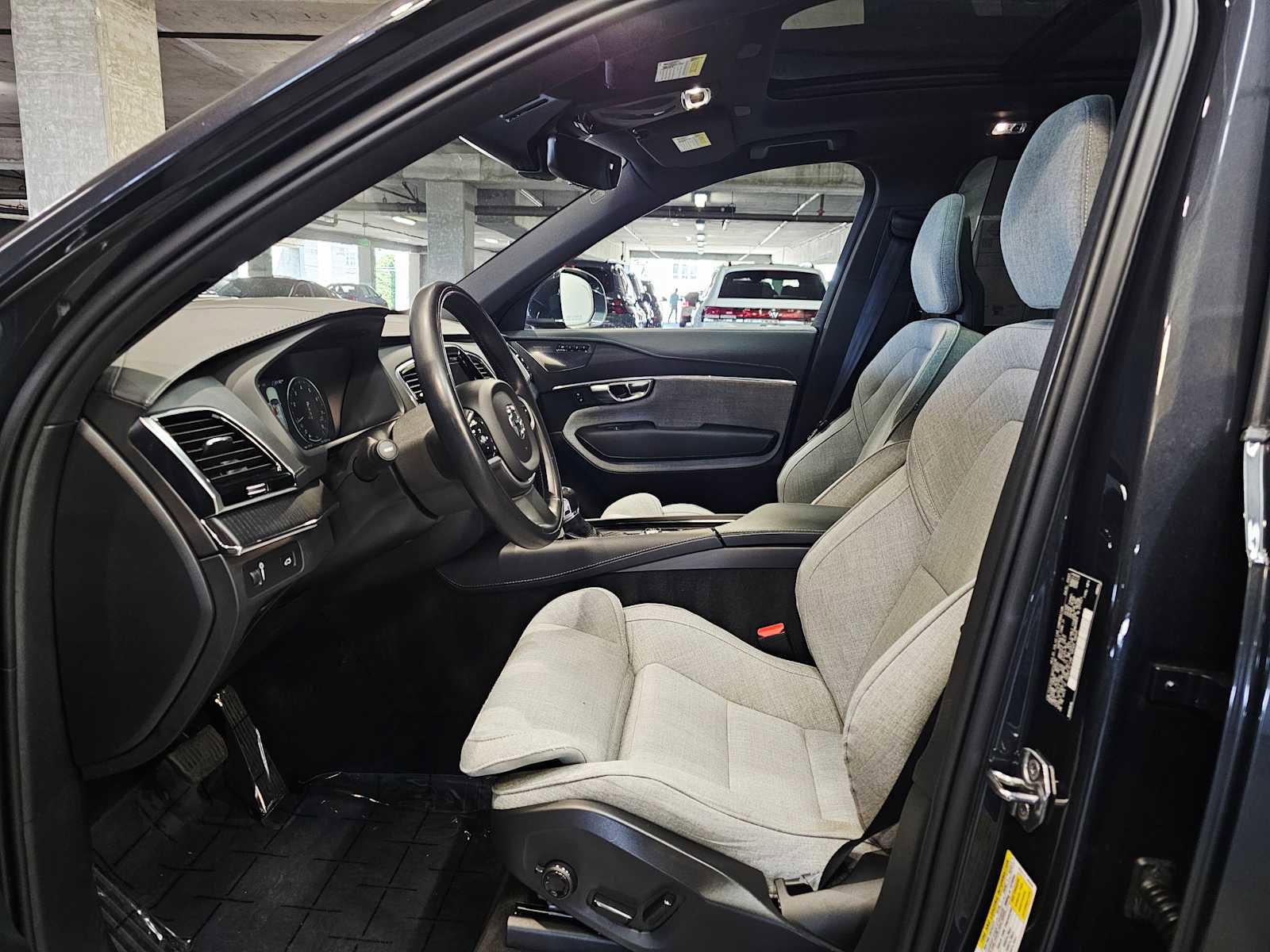 Used 2021 Volvo XC90 T6 Inscription w/ Advanced Package AWD/4WD image 23