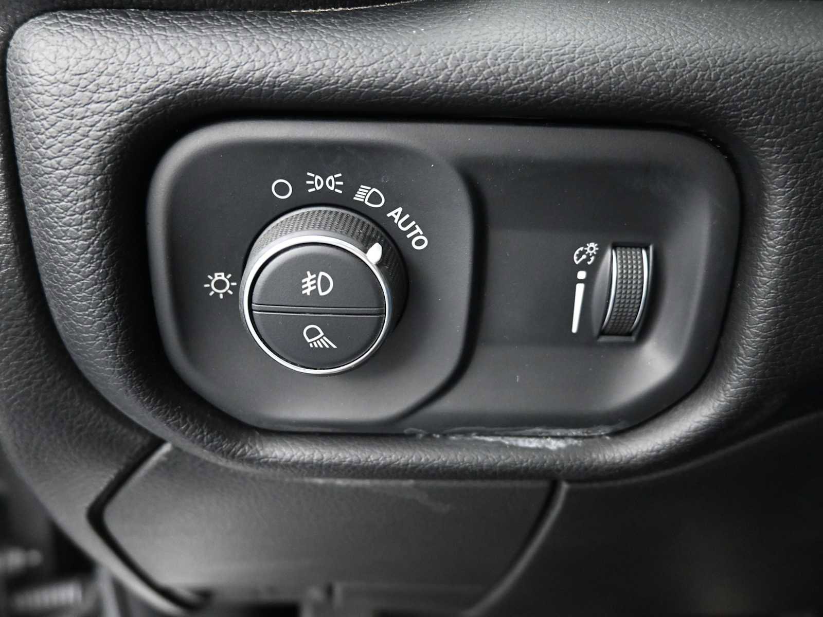 Used 2024 RAM 3500 Big Horn image 9