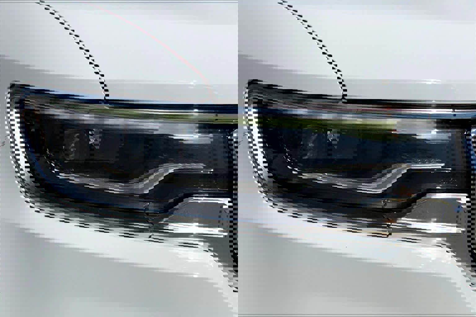 Used 2023 Jeep Wagoneer 4WD w/ Premium Group I image 25