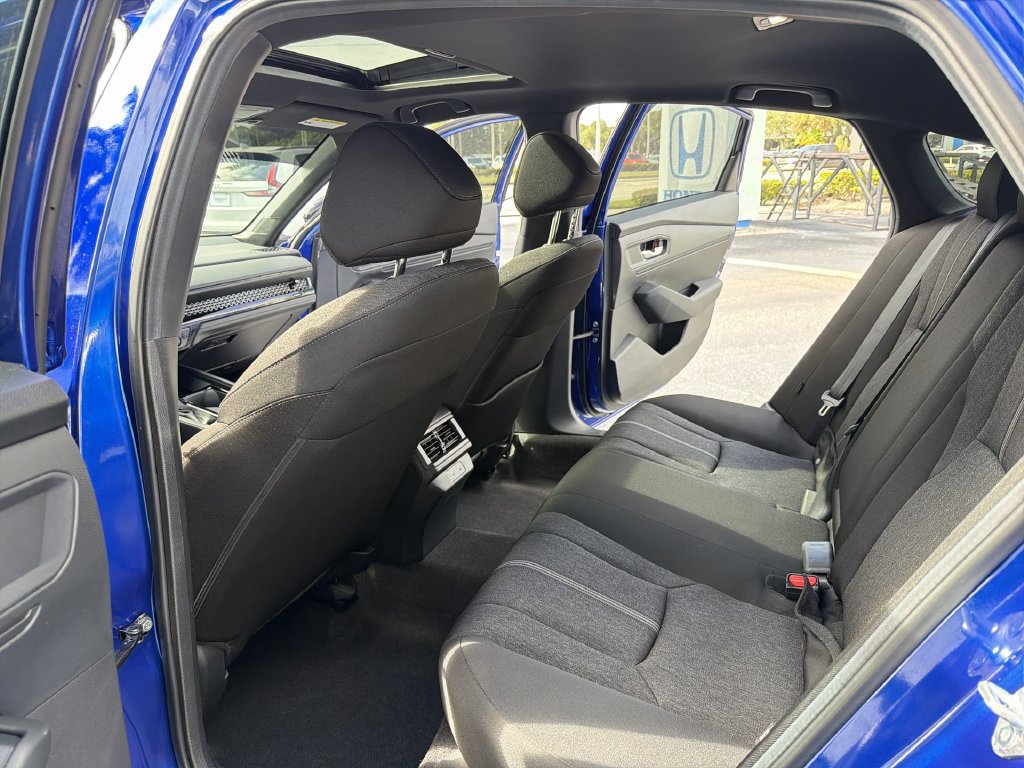 Used 2025 Honda Accord Sport image 31