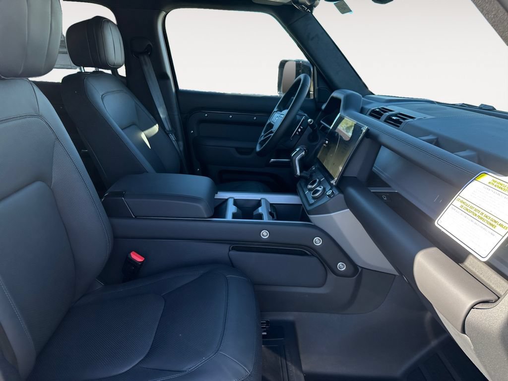 New 2026 Land Rover Defender 130 V8 AWD/4WD image 15