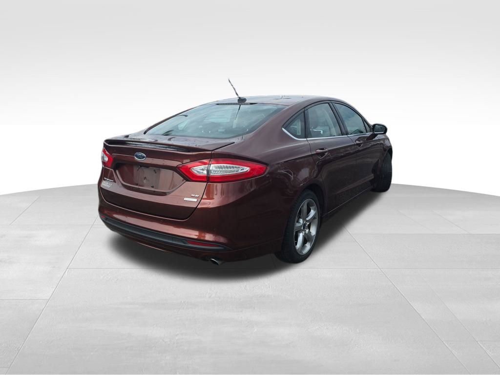 Used 2015 Ford Fusion SE w/ Equipment Group 201A image 8