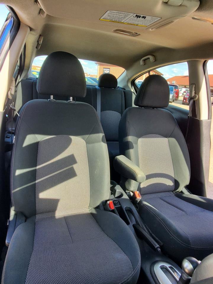 Used 2018 Nissan Versa SV FWD image 18