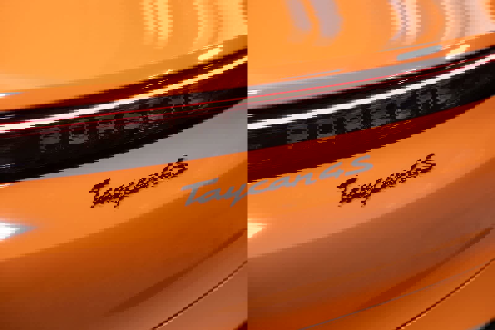 Certified 2025 Porsche Taycan 4S image 19