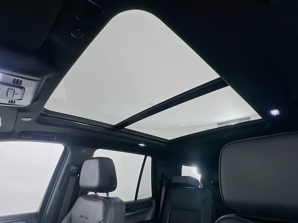 Used 2023 GMC Yukon Denali image 23
