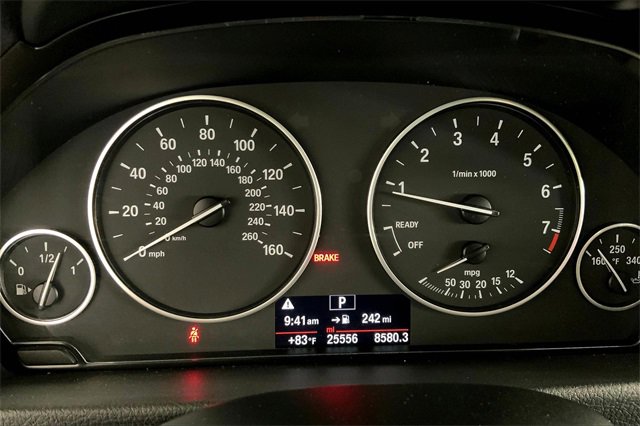 Used 2017 BMW 320i Sedan image 20