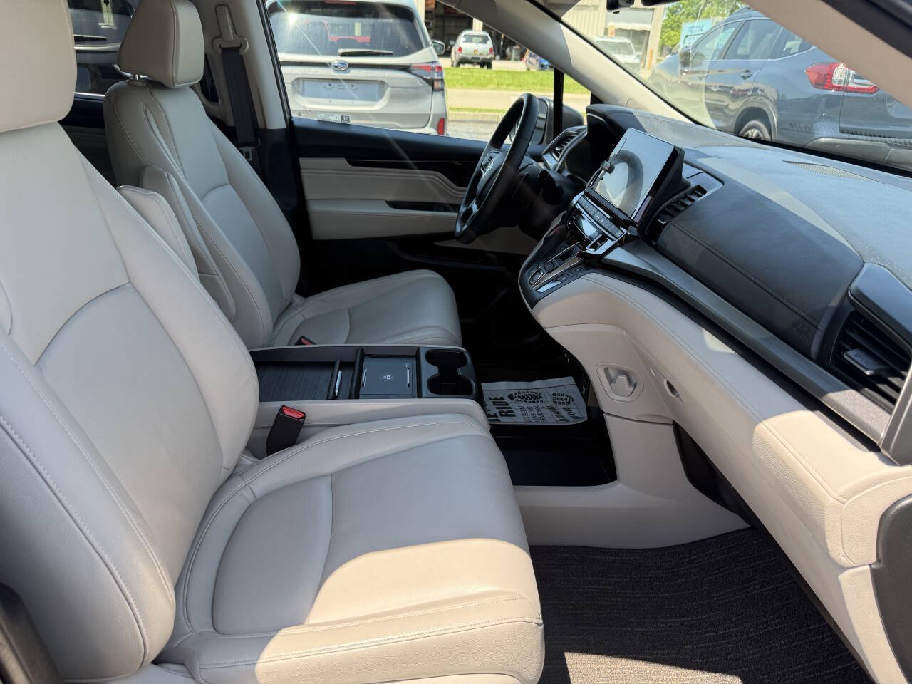Used 2025 Honda Odyssey EX-L image 25