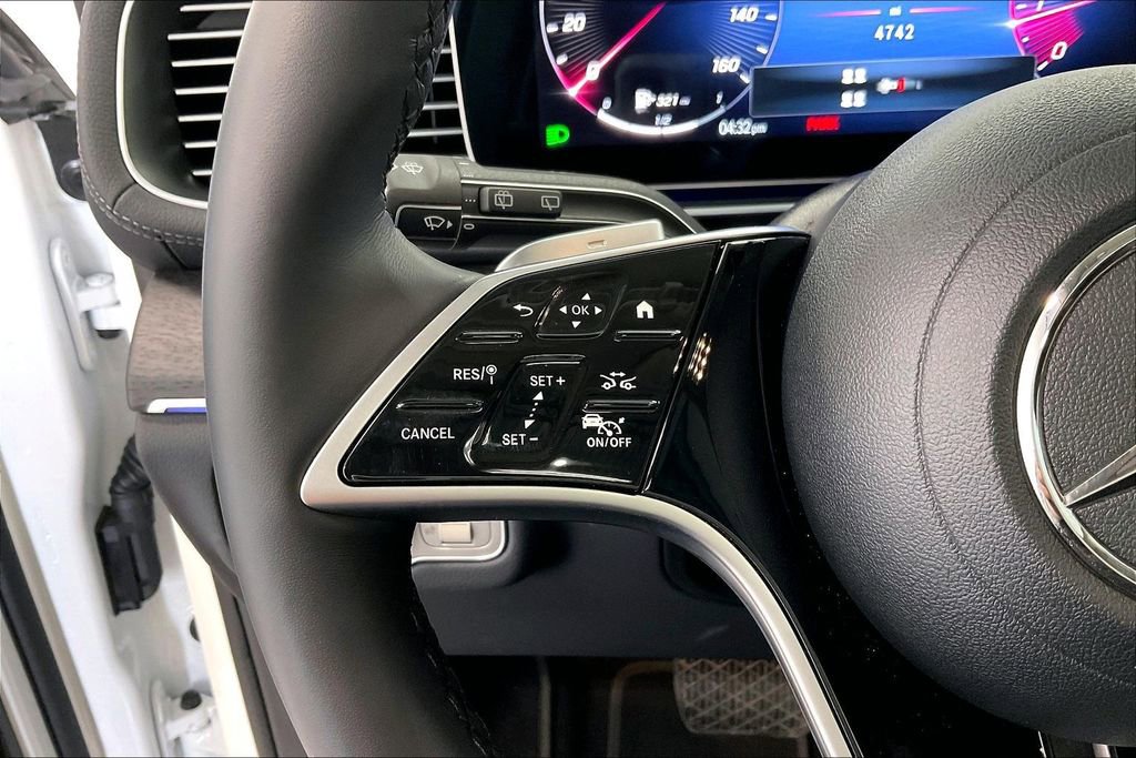 Used 2026 Mercedes-Benz GLS 450 GLS 450 image 23