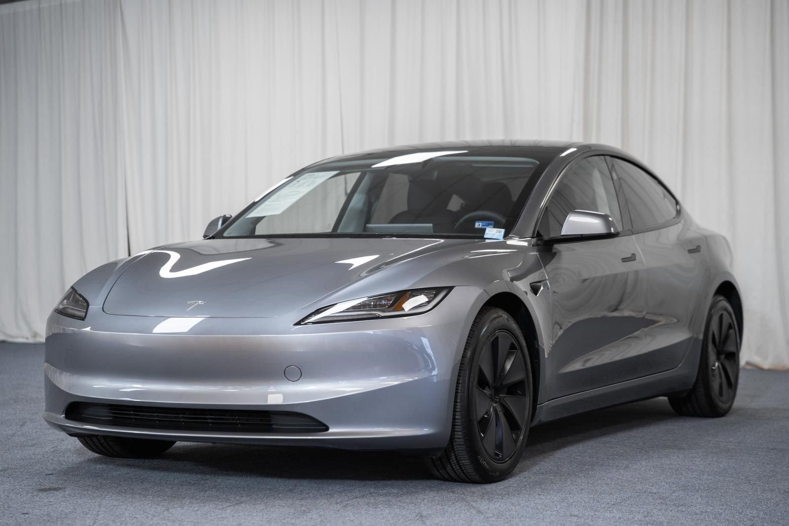 Used 2025 Tesla Model 3 Long Range image 3
