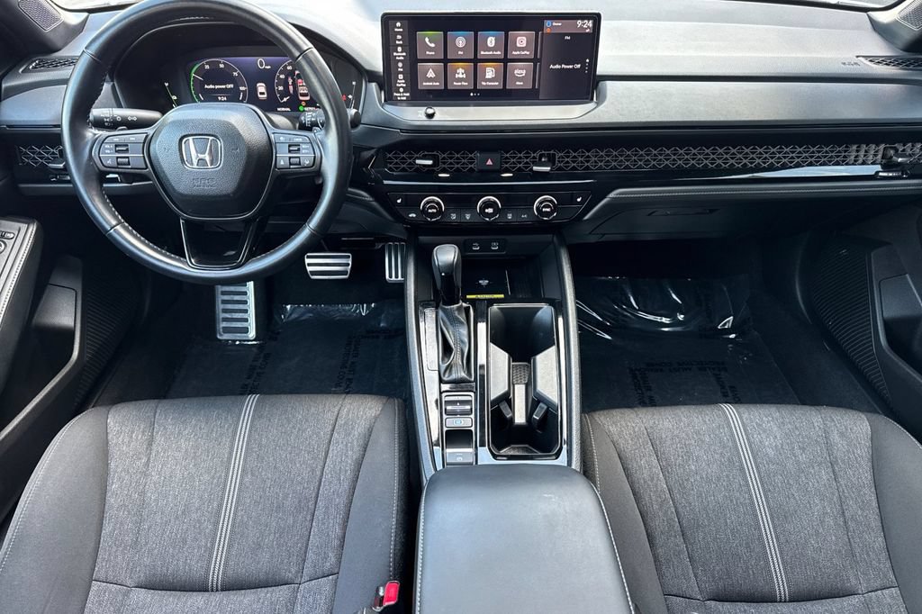 Certified 2025 Honda Accord Sport image 9