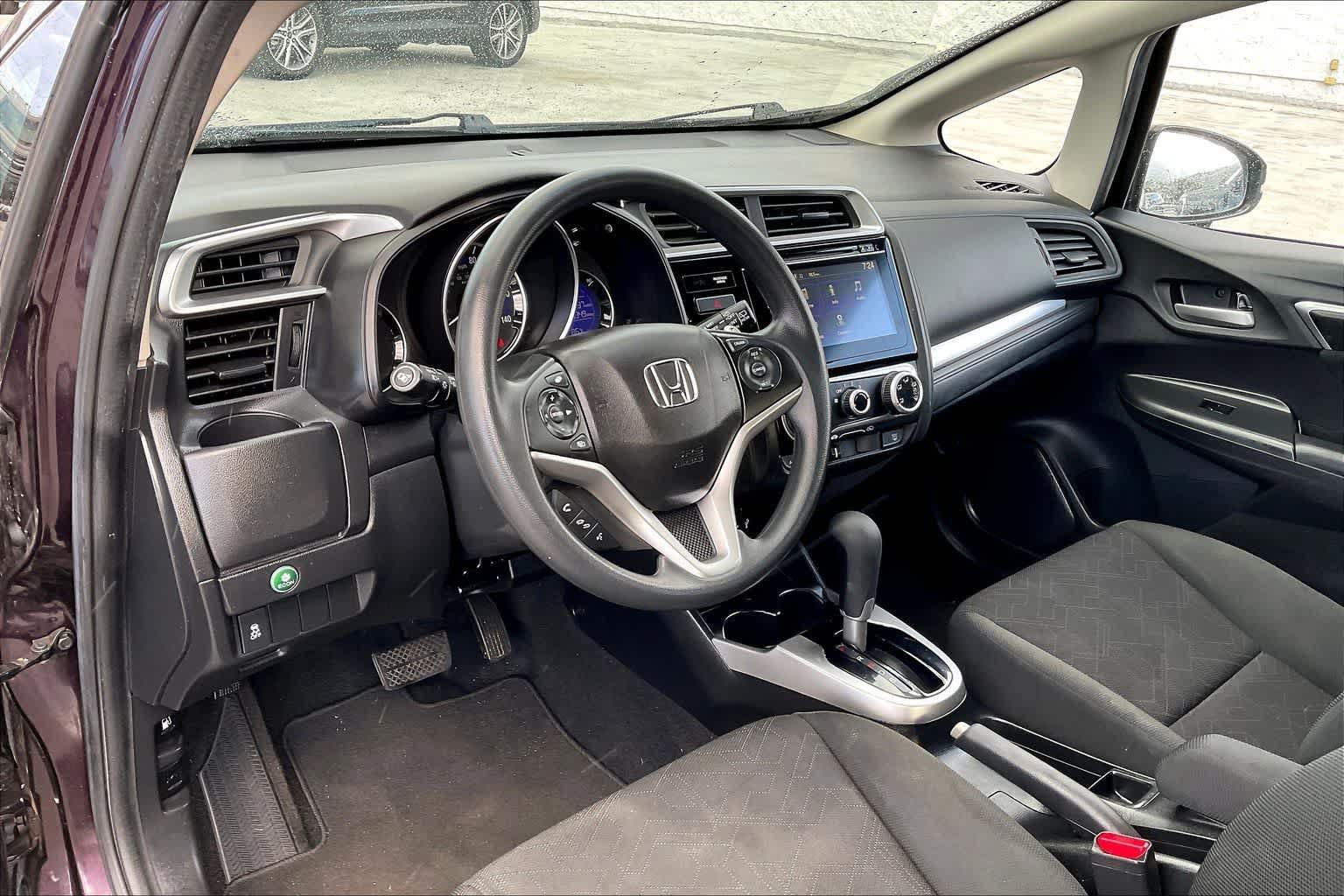 Used 2017 Honda Fit EX image 2