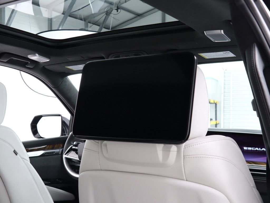 Used 2026 Cadillac Escalade Platinum Sport image 47