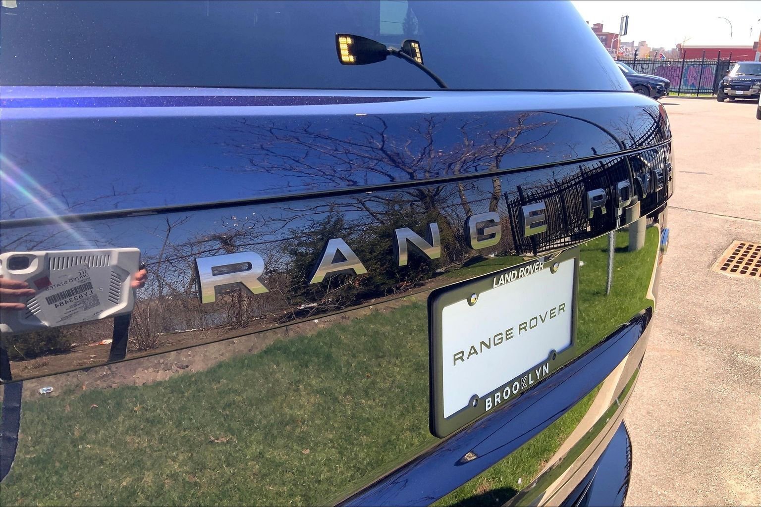 Used 2023 Land Rover Range Rover SE image 9