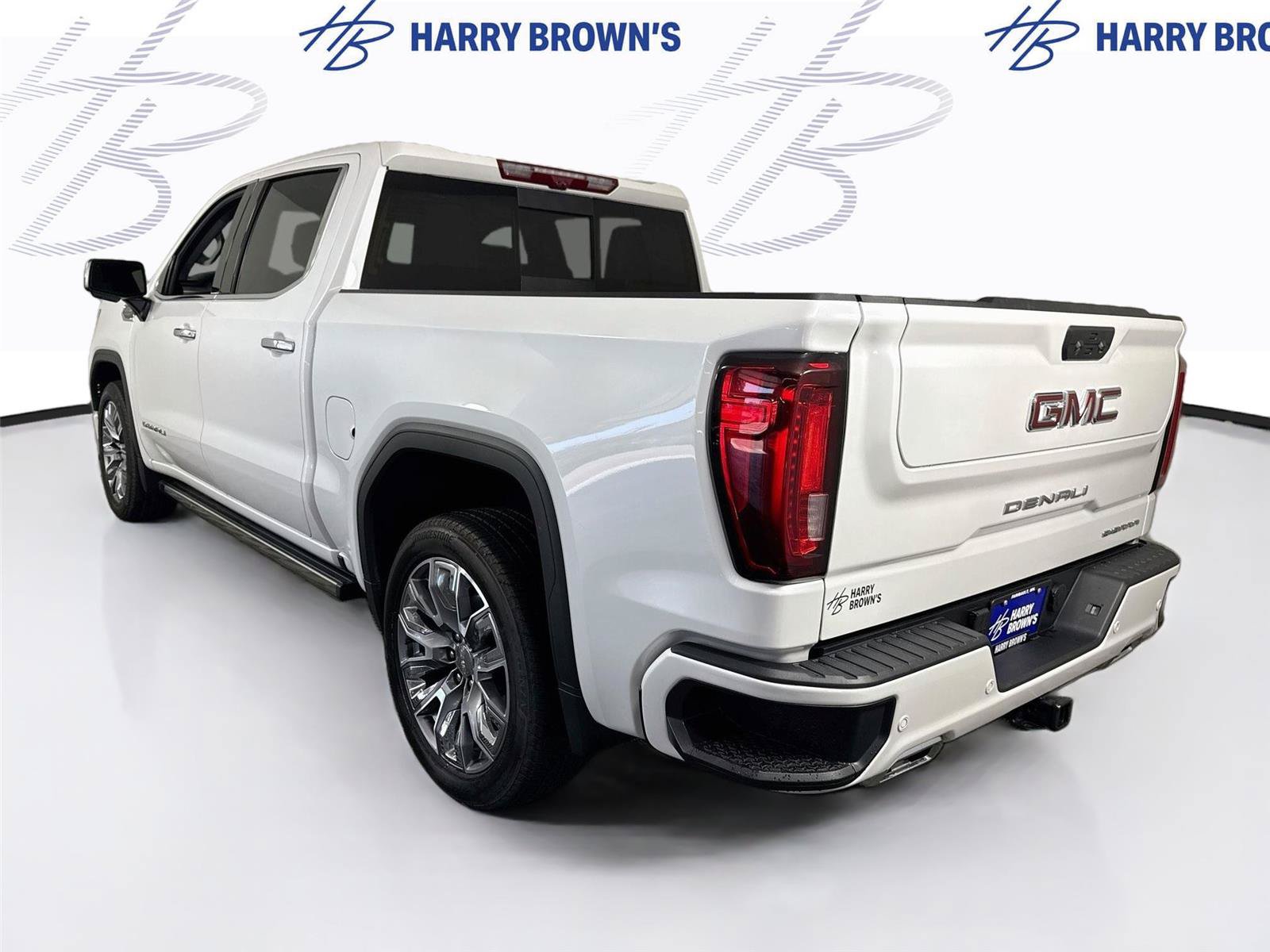 Used 2023 GMC Sierra 1500 Denali w/ Denali Reserve Package AWD/4WD image 31