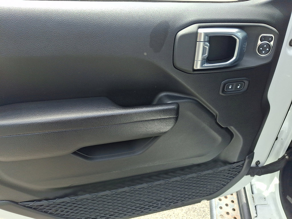 Used 2022 Jeep Wrangler Unlimited Sport AWD/4WD image 22
